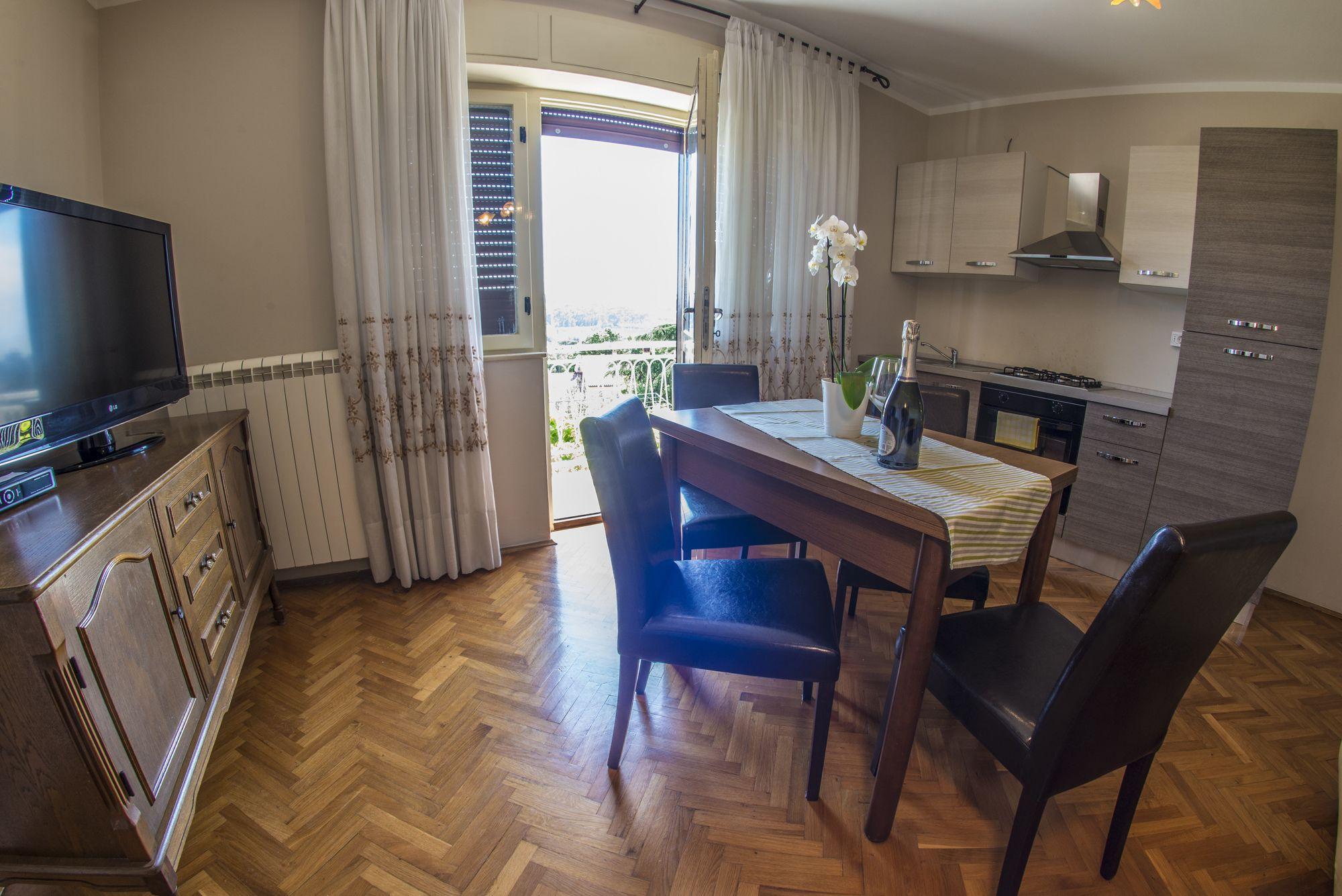 Diegos Apartments Pula Exteriér fotografie